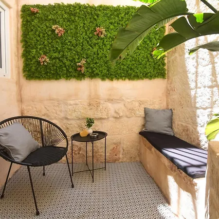 Loft Contemporary Art * Ostuni